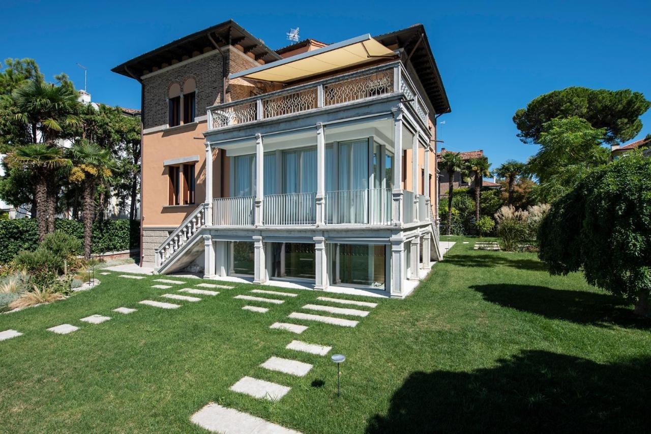 Ca' Delle Contesse - Villa On Lagoon With Private Dock And Spectacular View Venedig-Lido Exteriör bild