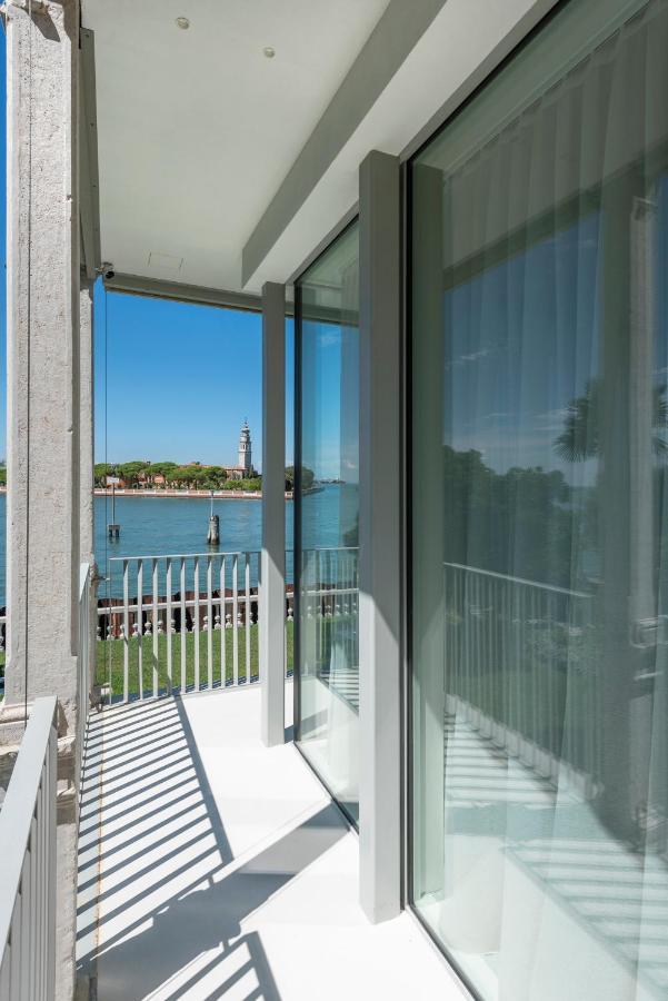 Ca' Delle Contesse - Villa On Lagoon With Private Dock And Spectacular View Venedig-Lido Exteriör bild