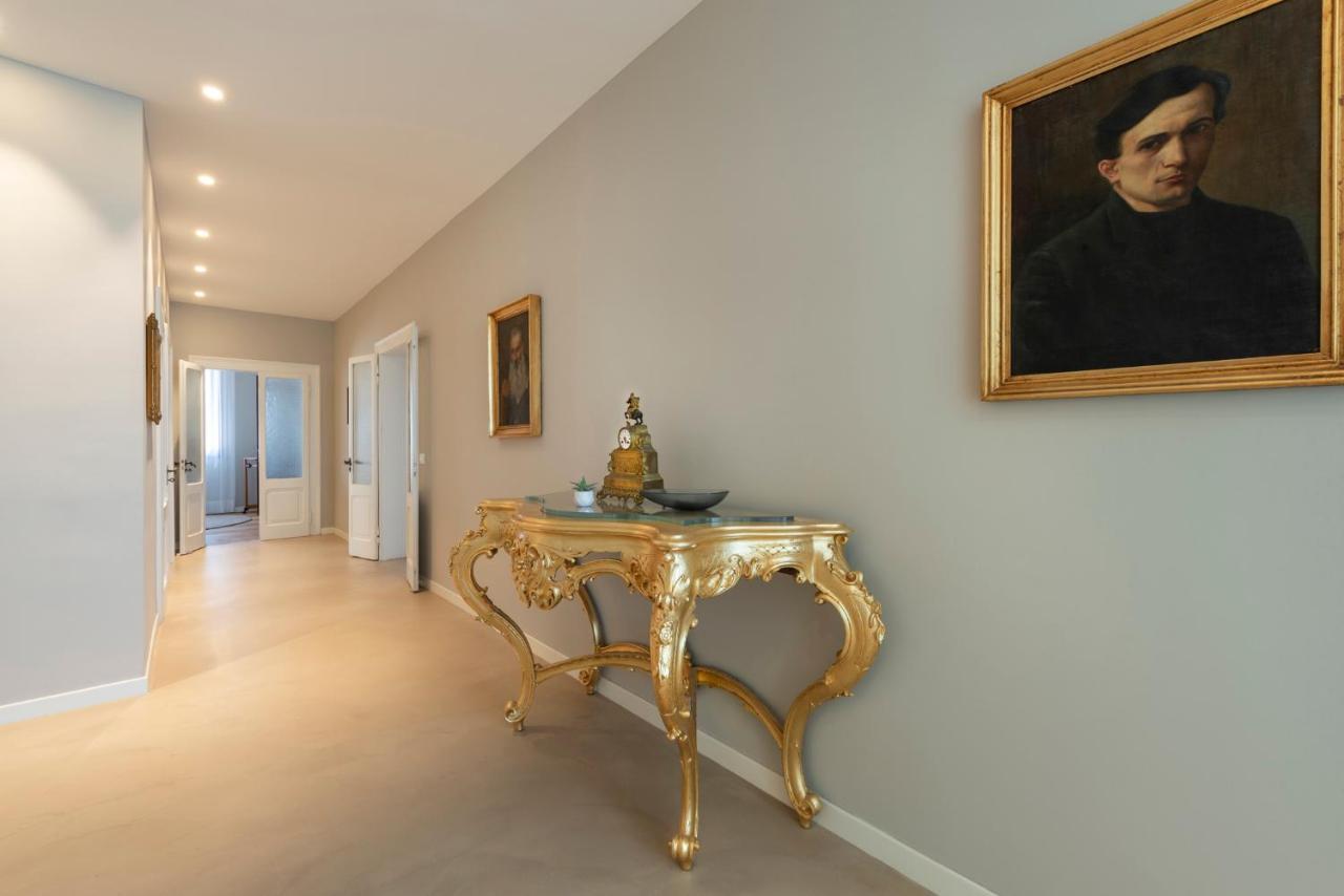 Ca' Delle Contesse - Villa On Lagoon With Private Dock And Spectacular View Venedig-Lido Exteriör bild